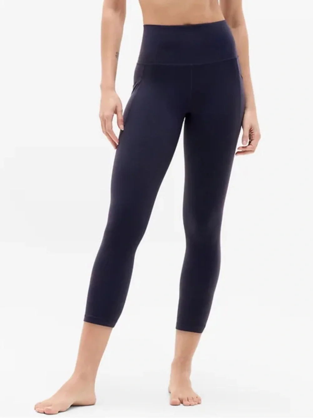 Athleta Women’s Navy Blue Ultra High Rise Elation Capri Legging in Petite Medium